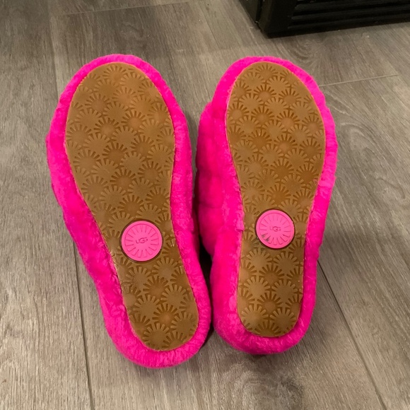 UGG Fluff Yeah Pink Slippers Size 7 - Picture 6 of 7